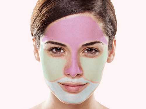Với da hỗn hợp, mỗi vùng trên gương mặt cần dùng một sản phẩm khác nhau.