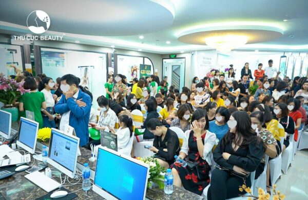 Thu Cúc Mega Beauty Center chính là địa chỉ làm đẹp tin cậy của chị em Hà thành.