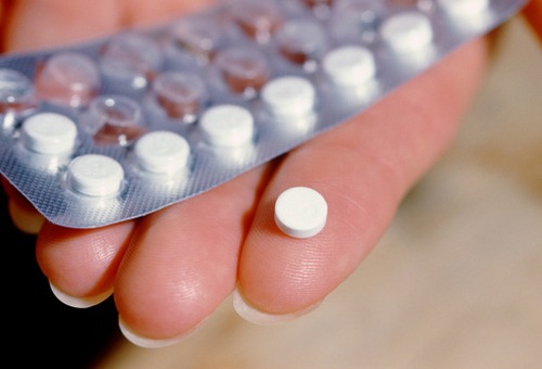 Thuốc tránh thai có khả năng trị mụn hữu hiệu tại nhà