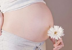 Tips thông tin hữu ích giúp chống rạn da khi mang bầu?