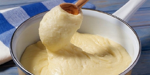 Cách làm trắng da nhanh nhất hiện nay từ khoai tây được chị em áp dụng rất phổ biến tại nhà.