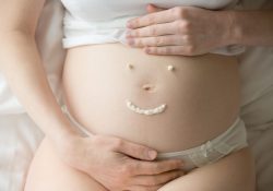 Phụ nữ đối mặt với hiện tượng rạn da ở tháng thứ mấy của thai kỳ?